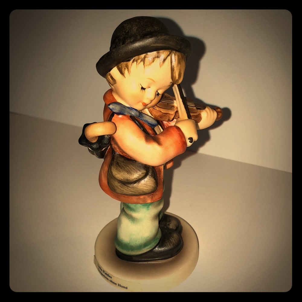 Goebel Hummel Little Fiddler Figurine